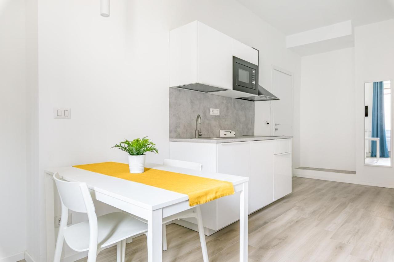 Casa Di Sophy Lägenhet Milano Exteriör bild